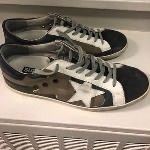 Golden Goose Sneakers